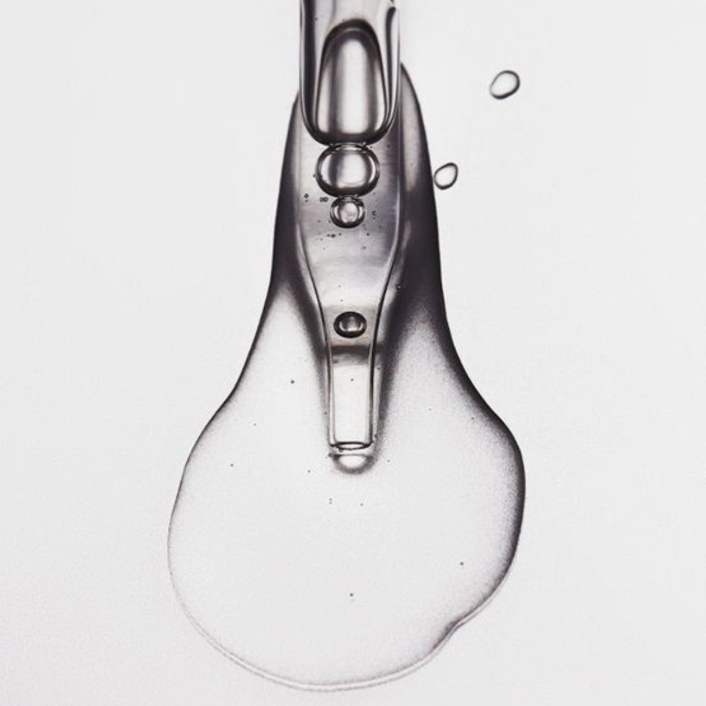 Instagram post from langeparisofficial. This post is in position 0.